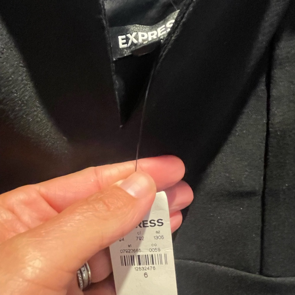Express LBD NWT - Picture 3 of 3